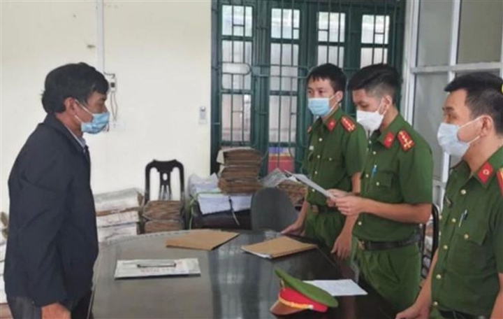 Câu kết bán 6 lô đất công trái quy định, 5 cựu cán bộ ở Bắc Ninh bị khởi tố - 1