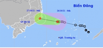 Áp thấp nhiệt đới giật cấp 9, cách Ninh Thuận và Khánh Hoà gần 300km