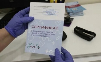 80% bệnh nhân nặng ở Nga mua giấy chứng nhận tiêm vaccine COVID-19 giả