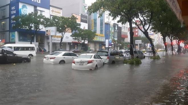 Vì sao ô tô bị ngập nước do bão lũ chưa chắc được bảo hiểm bồi thường? - 1
