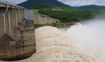 Thủy điện Sông Ba Hạ xả lũ, Phú Yên cảnh báo ngập sâu vùng hạ du