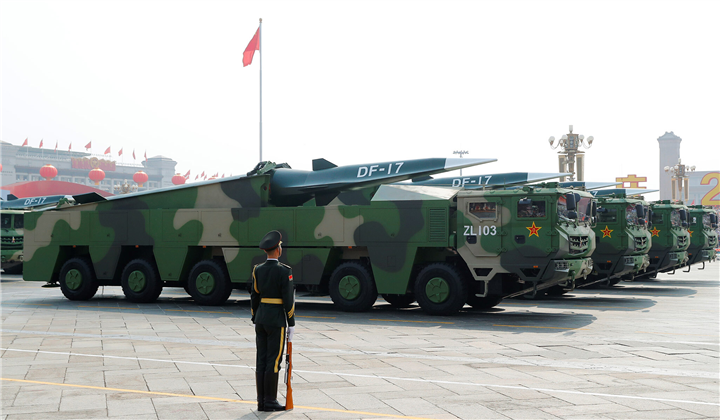 Trung Quốc dùng mô hình tàu sân bay làm bia tập bắn, Mỹ lo ngại đối đầu quân sự - 2