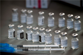 Mỹ sẽ sản xuất 1 tỷ liều vaccine COVID-19 mỗi năm