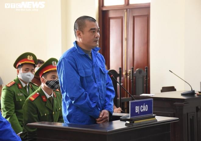 Nguyên trưởng đài hóa thân hoàn vũ ăn chặn tiền hỏa táng lĩnh 39 tháng tù - 2