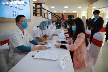 Hôm nay, Việt Nam tiêm thử nghiệm vaccine COVID-19 đầu tiên trên người