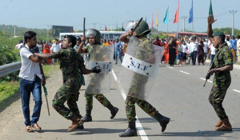 phan doi trung quoc nuot cang mot bo truong bi sa thai