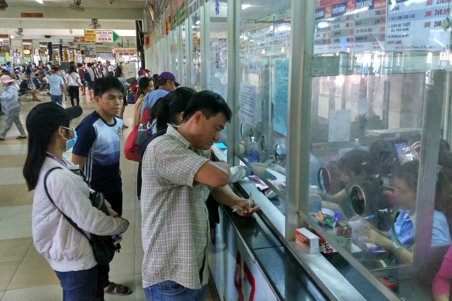 tphcm chay ve xe tet di cac tinh mien trung ve tau kho mua