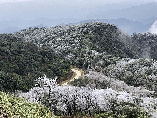 bang phu trang dinh phia oac o cao bang