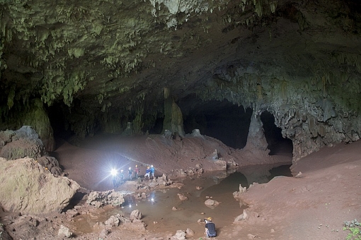 quang binh mo tour tham hiem den hang lon thu tu the gioi