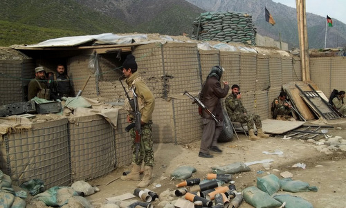 trung quoc bo tien xay can cu cho quan doi afghanistan