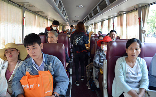 hang tram nguoi mua ve tau o sai gon phai ra binh thuan xuat phat