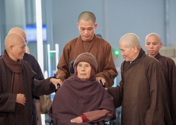 Thiền sư Thích Nhất Hạnh trở lại Huế