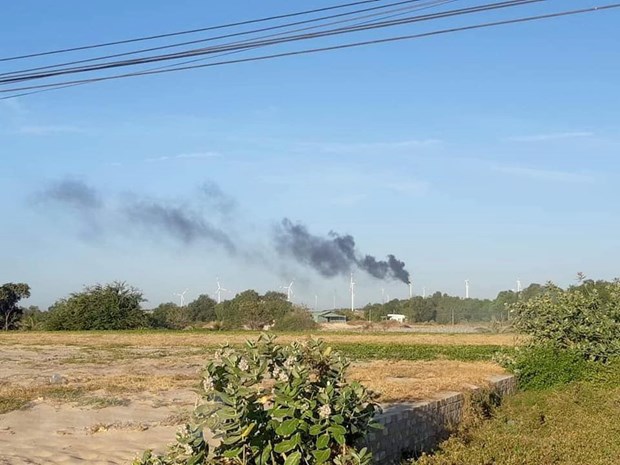 chay tuabin tren tru dien gio cua nha may phong dien o binh thuan