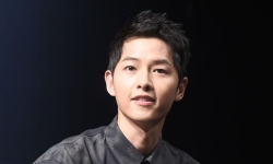 bom tan cua song joong ki thang 9 ra rap