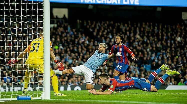 man city bi chia diem o etihad