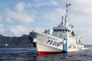 Nhật phản ứng gay gắt với tàu Trung Quốc xâm phạm lãnh hải