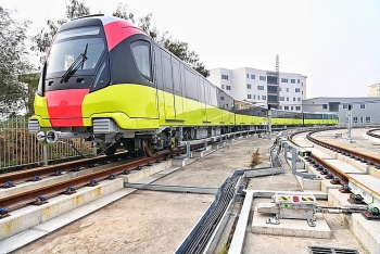 Tàu đường sắt Nhổn - ga Hà Nội chạy thử
