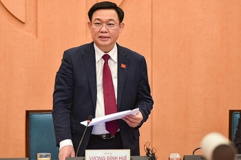 Hà Nội lấy mẫu xét nghiệm người về từ vùng dịch