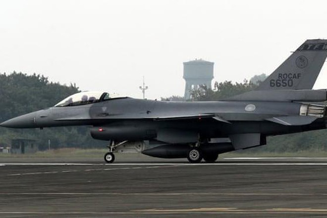 Đài Loan ngừng bay toàn bộ phi đội tiêm kích F-16 ảnh 1