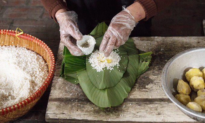 lang banh chung tranh khuc vao vu tet