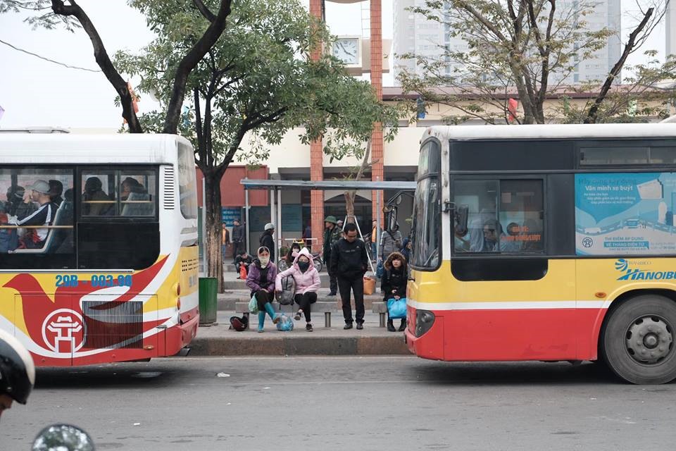 ben xe ha noi 27 tet vang nhu chua ba danh