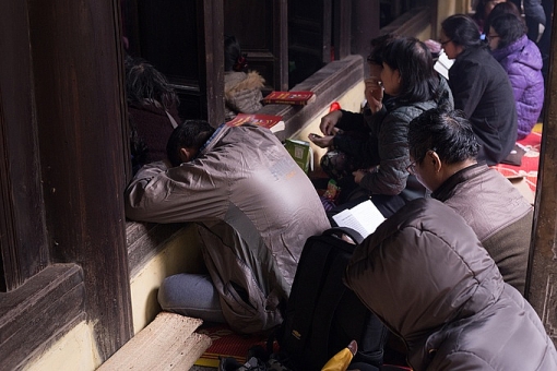 nguoi ha noi dung ngoi trong gio lanh du le dang sao giai han