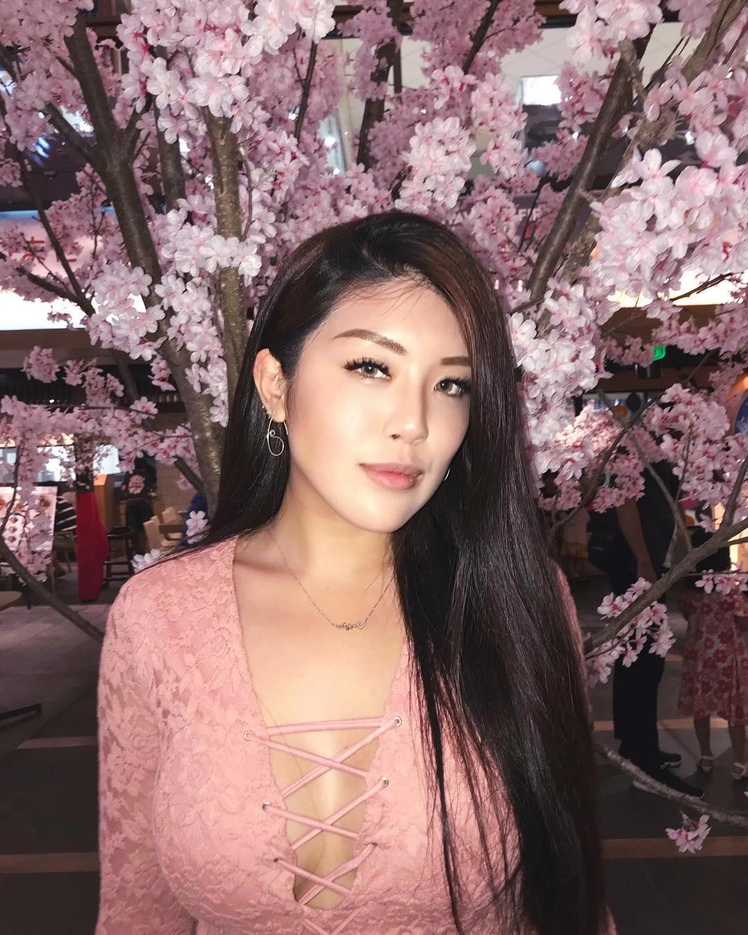 my nhan 27 tuoi boc lua tai hoa hau quoc te trung quoc 2019