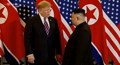 trump kim an toi sau khi ca ngoi nhau trong lan gap thu hai tai ha noi