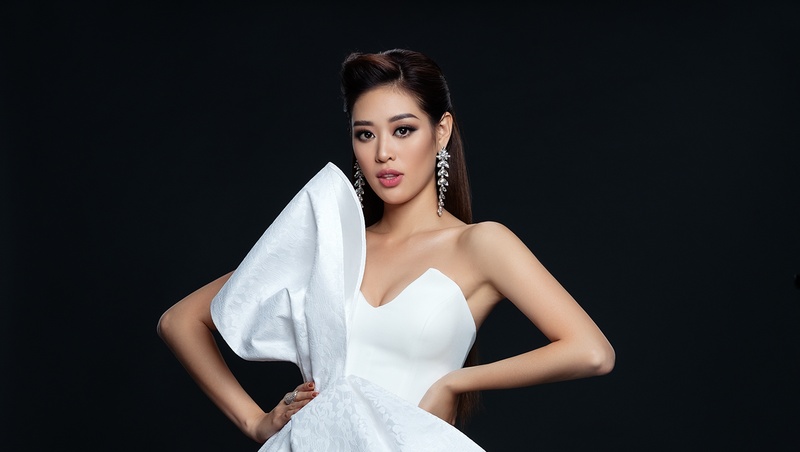 Hoa hậu Khánh Vân công bố bộ ảnh đầu tiên sau đăng quang