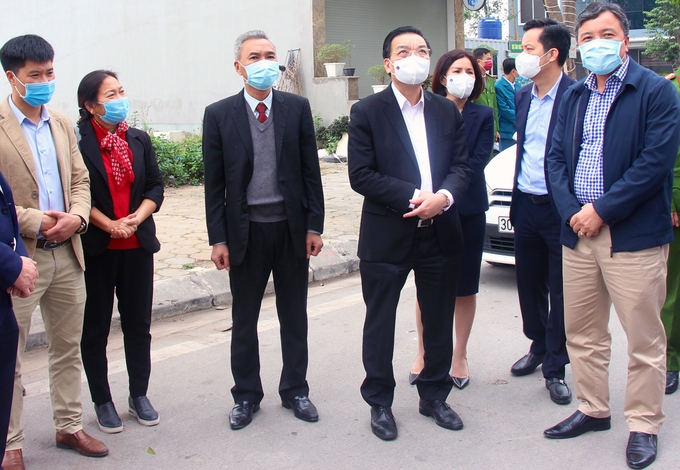 Hà Nội vận động người dân ở trong nhà 4616 3