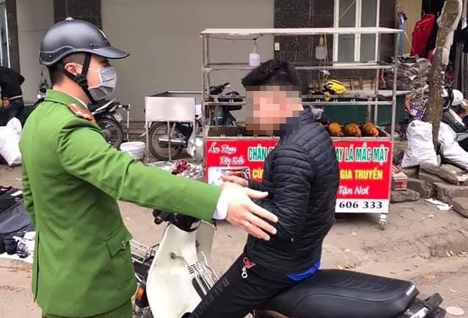 Hà Nội vận động người dân ở trong nhà 4620 4