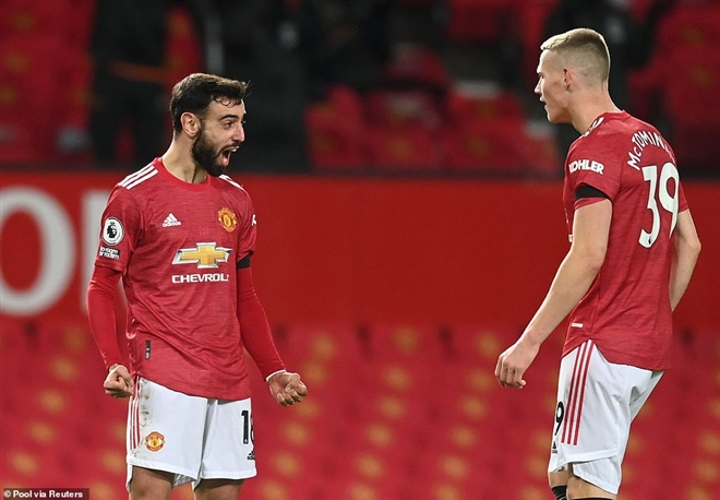 Bruno Fernandes lập siêu phẩm, Man Utd vẫn đánh rơi chiến thắng ở giây cuối - 2