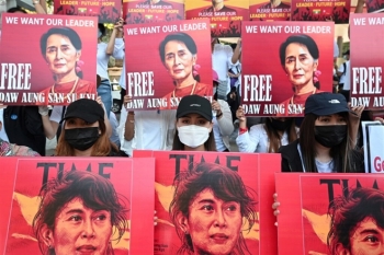 Bà Aung San Suu Kyi bị tạm giam đến ngày 17/2