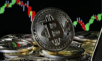 Bitcoin lần đầu vượt 50.000 USD