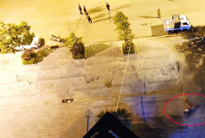 Hà Nội: Nam thanh niên rơi từ tầng 18 chung cư Golden Palace xuống đất - 1