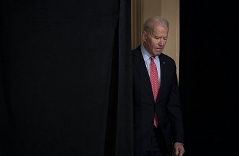 Tuần trăng mật sắp kết thúc, khó khăn bủa vây Tổng thống Biden