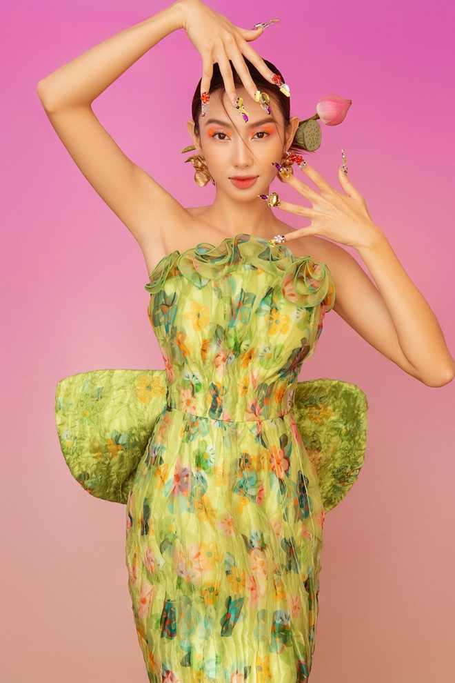 Chân dung Hoa hậu Thùy Tiên trong loạt trang phục mang đậm bản sắc văn hóa Việt ảnh 2