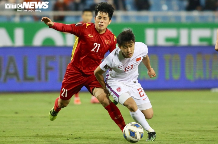Trực tiếp bóng đá Việt Nam 2-0 Trung Quốc: Tiến Linh ghi bàn - 1