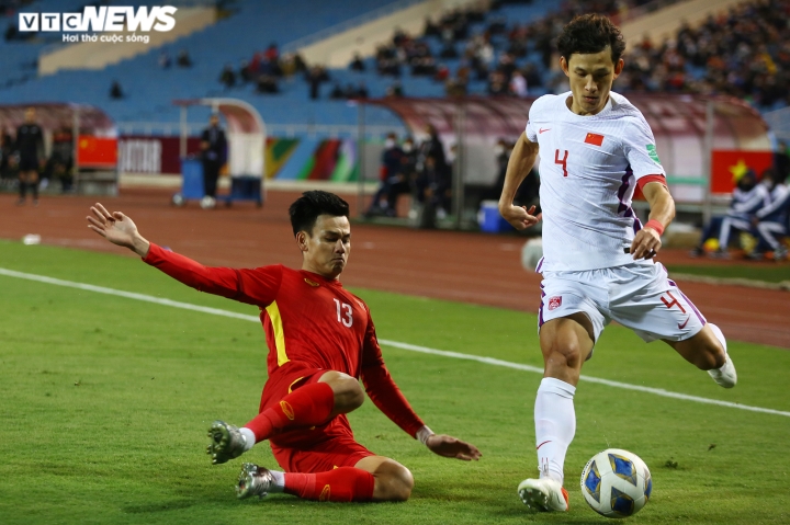 Hai cầu thủ Việt Nam trở thành nỗi ám ảnh của tuyển Trung Quốc - 2
