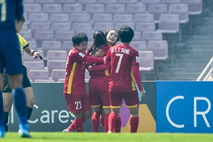 Trực tiếp bóng đá nữ Việt Nam 2-0 Thái Lan: Ghi 2 bàn trong 5 phút