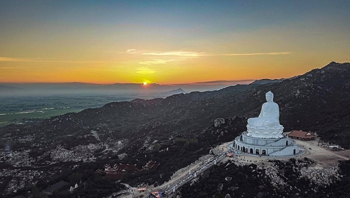 tuong phat ngoi lon nhat dong nam a o binh dinh