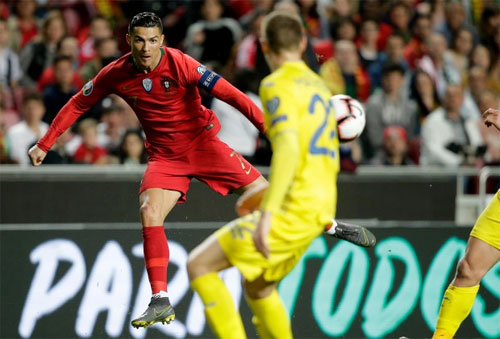 ronaldo im tieng bo dao nha khoi dau kho khan