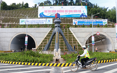 tang phi qua ham deo ca noi khanh hoa va phu yen