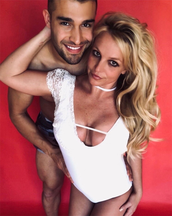 britney spears mung sinh nhat bo tre