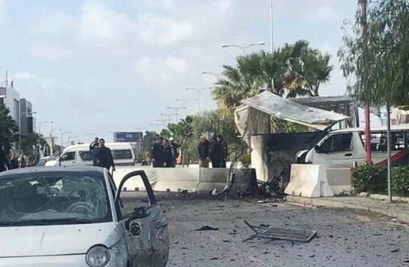 Đánh bom tự sát nhằm vào đại sứ quán Mỹ ở Tunisia, 5 cảnh sát thương vong
