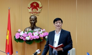 Bộ trưởng Y tế lo xảy ra đợt dịch COVID-19 thứ 4 tại Việt Nam