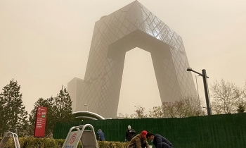 Bắc Kinh lại chìm trong bụi cát