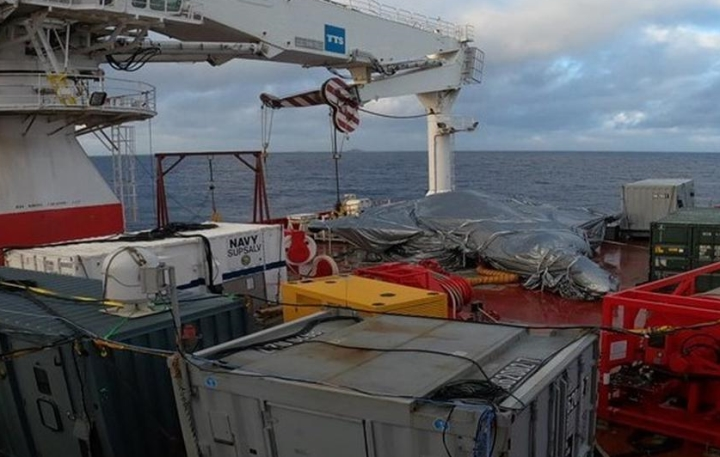 Hải quân Mỹ trục vớt tiêm kích gặp nạn tại Biển Đông - 1