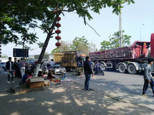 ha noi taxi chan duong cho mot buoi cung le gay un tac keo dai tai dai lo thang long