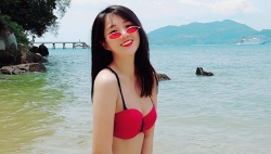 tuoi u40 le quyen van mac bikini khoe than hinh goi cam dot mat